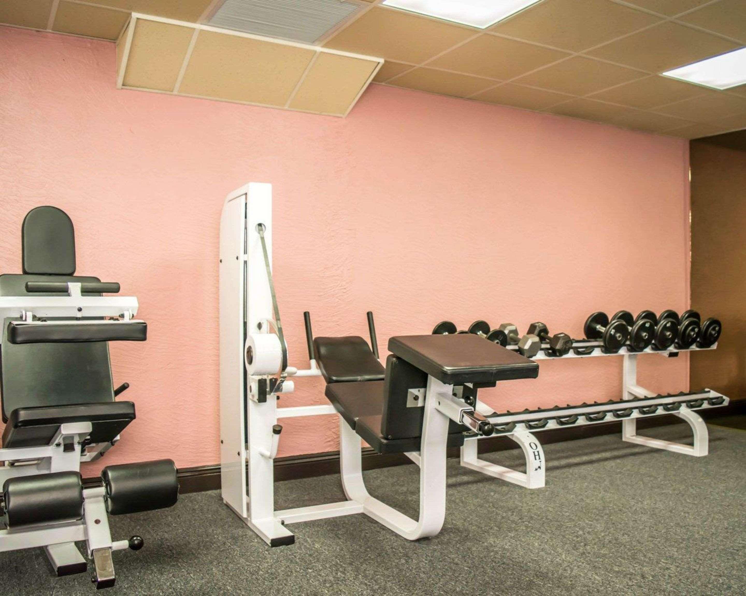 Clarion Pointe Tampa-Brandon Near Fairgrounds And Casino Hotel Mango Exterior photo