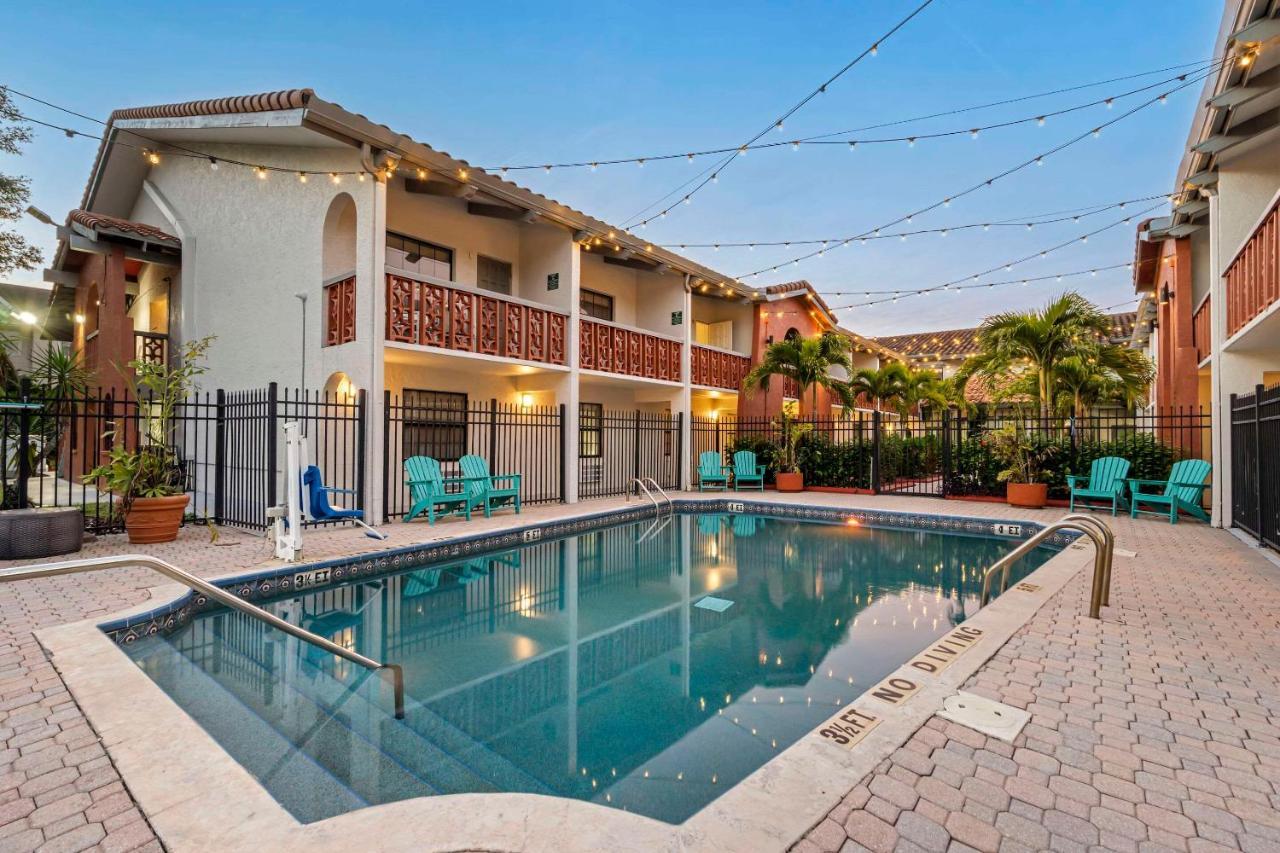 Clarion Pointe Tampa-Brandon Near Fairgrounds And Casino Hotel Mango Exterior photo