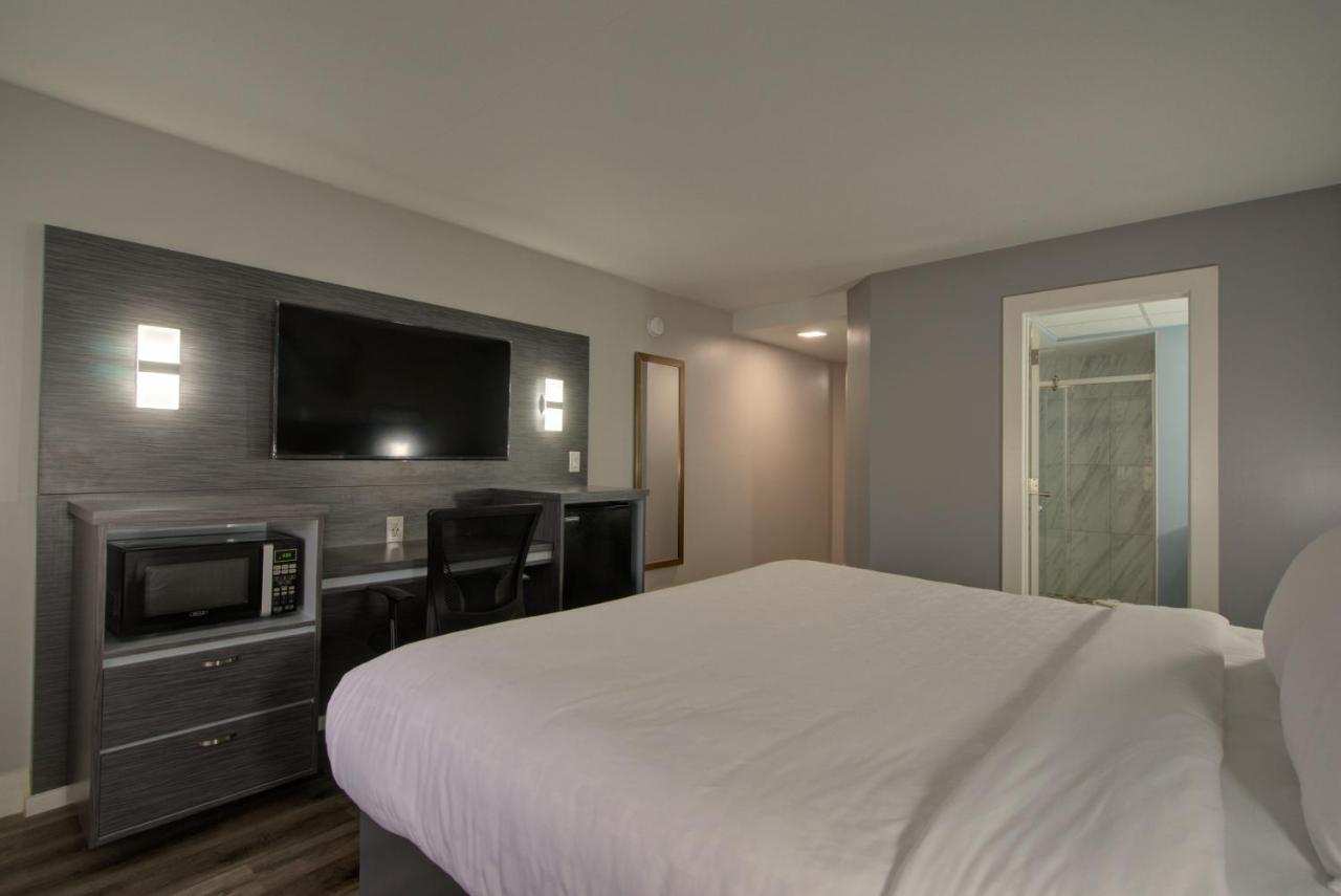 Clarion Pointe Tampa-Brandon Near Fairgrounds And Casino Hotel Mango Exterior photo